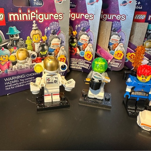 LEGO Minifigures Series 26 Space (71046) – 5 Opened Figures w/ Original Boxes - Picture 7 of 8